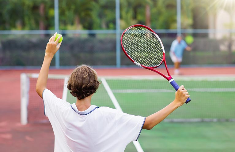 Tennis at Goldieslie Club